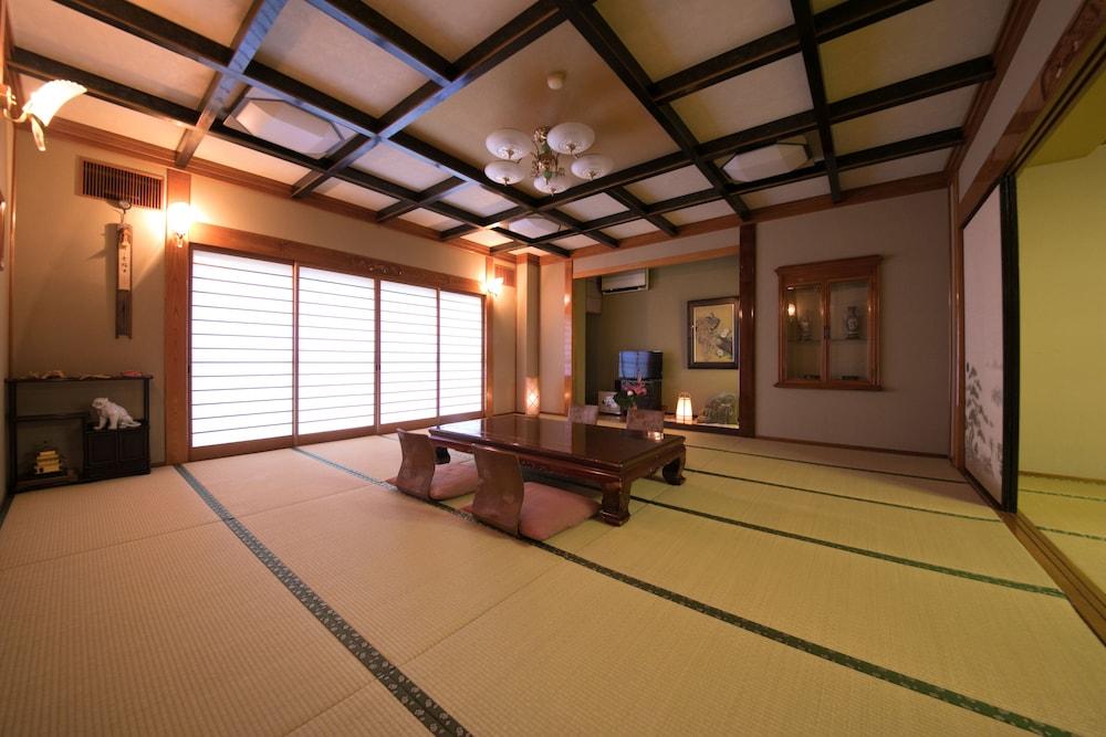 Hotel Housenkaku Beppu Luaran gambar