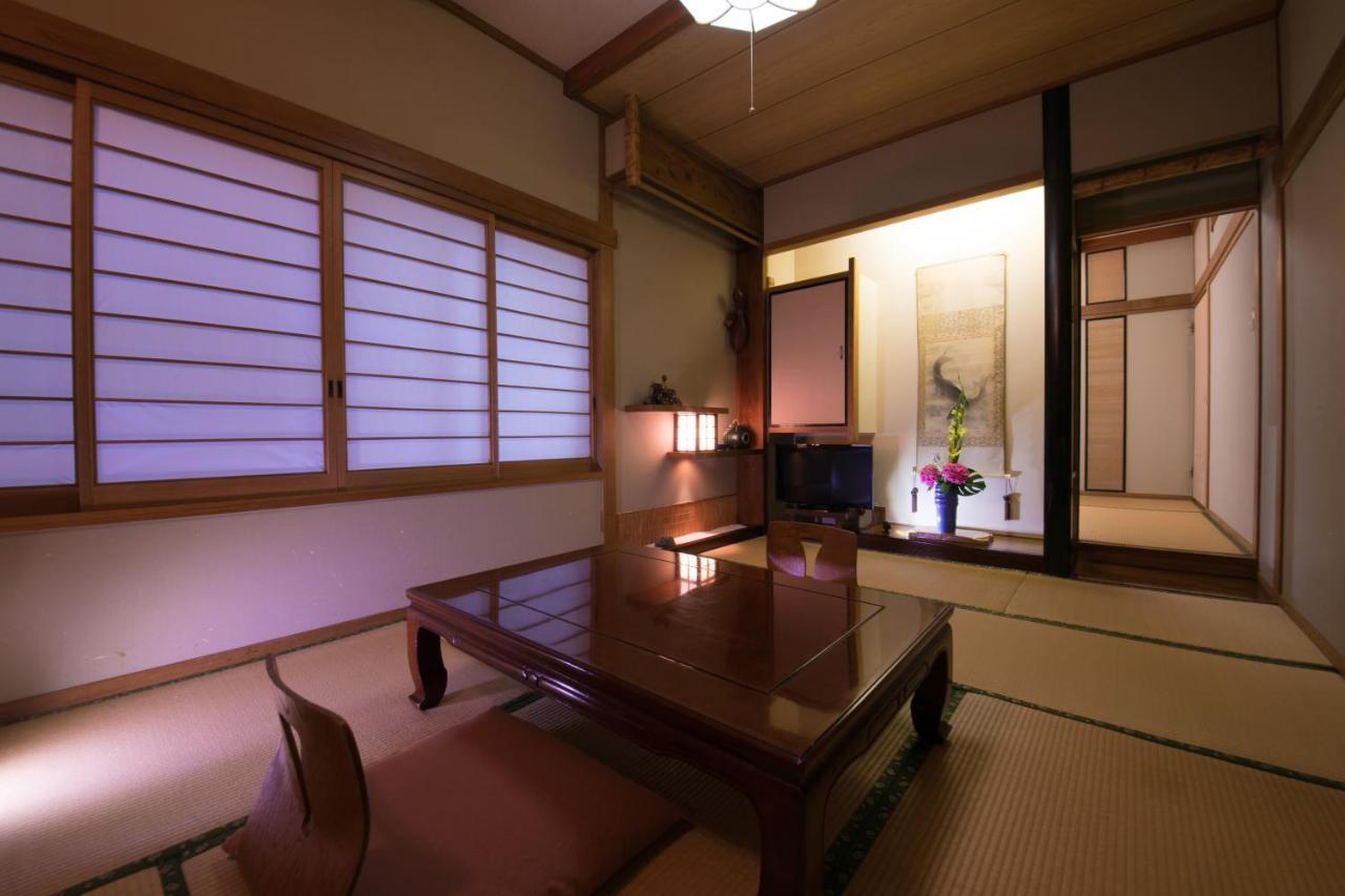 Hotel Housenkaku Beppu Luaran gambar