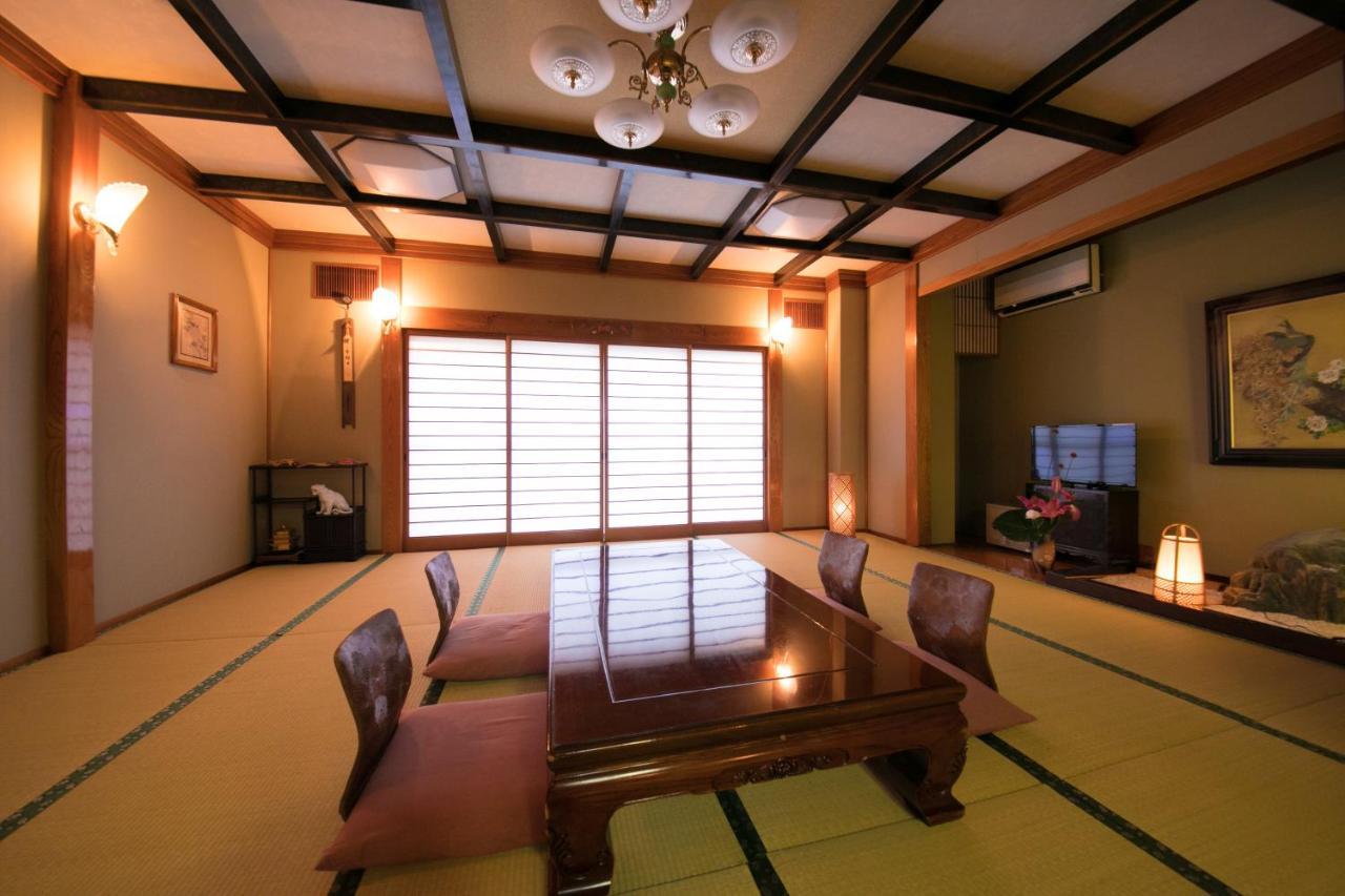 Hotel Housenkaku Beppu Luaran gambar