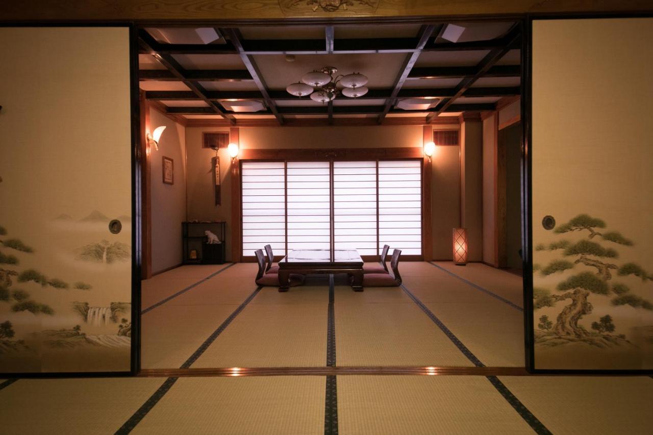 Hotel Housenkaku Beppu Luaran gambar